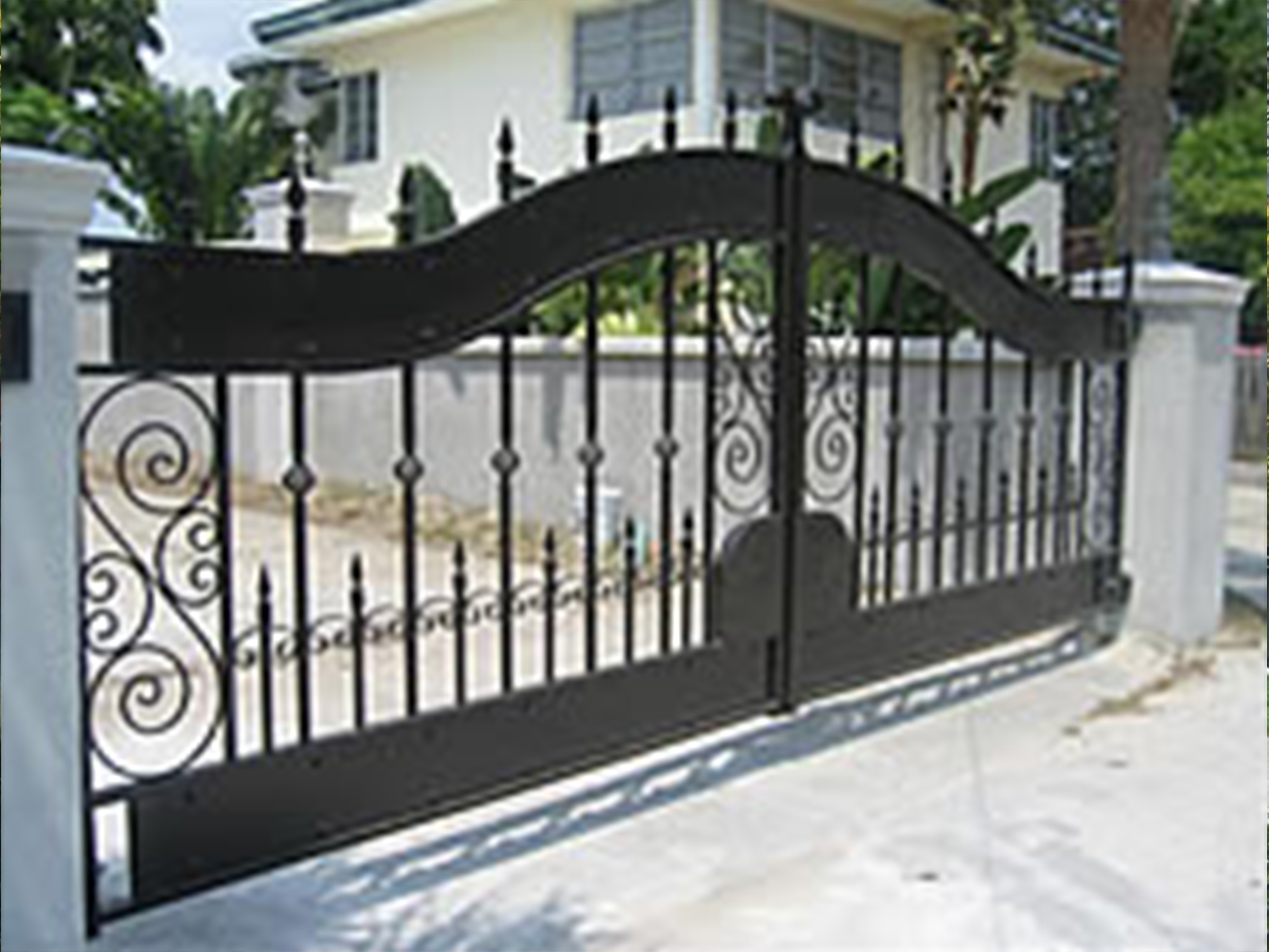 custom estate gate